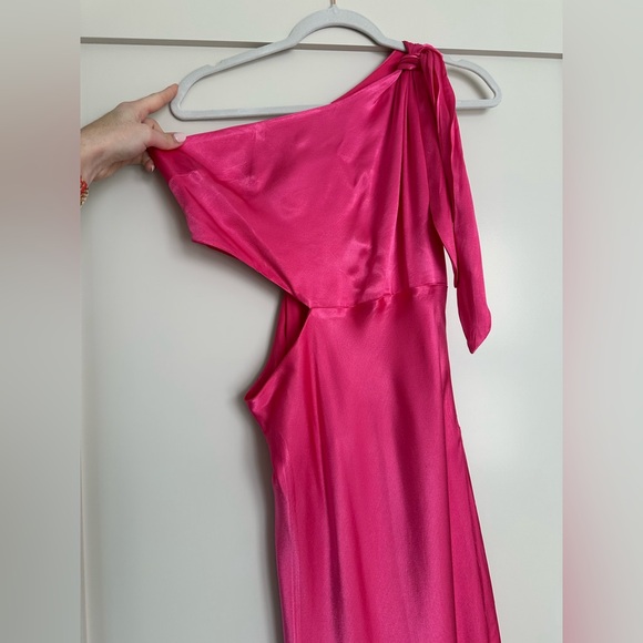 Bardot Audrey one shoulder midi dress, pink, size large - Picture 5 of 13